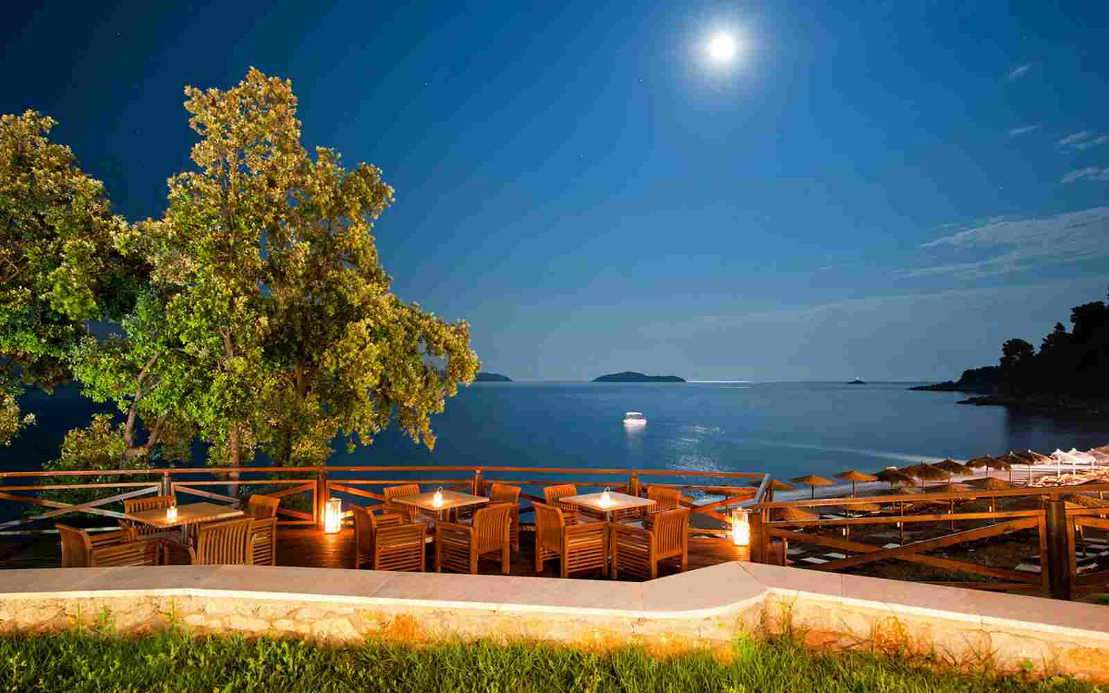 https://www.gajeta.com/wp-content/uploads/2016/03/summer-beach-04.jpg